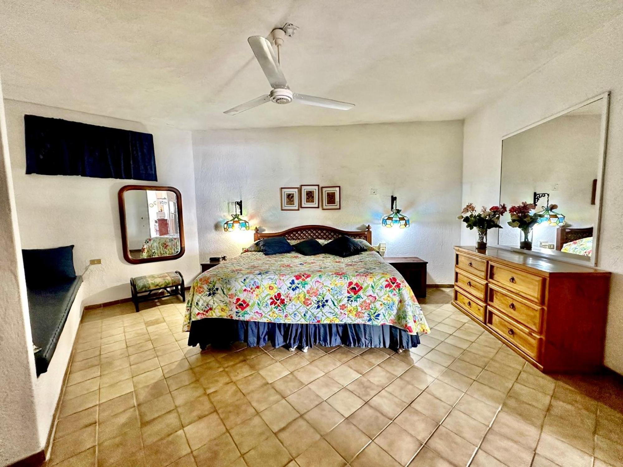 Casa Anita Aparthotel Puerto Vallarta Bagian luar foto