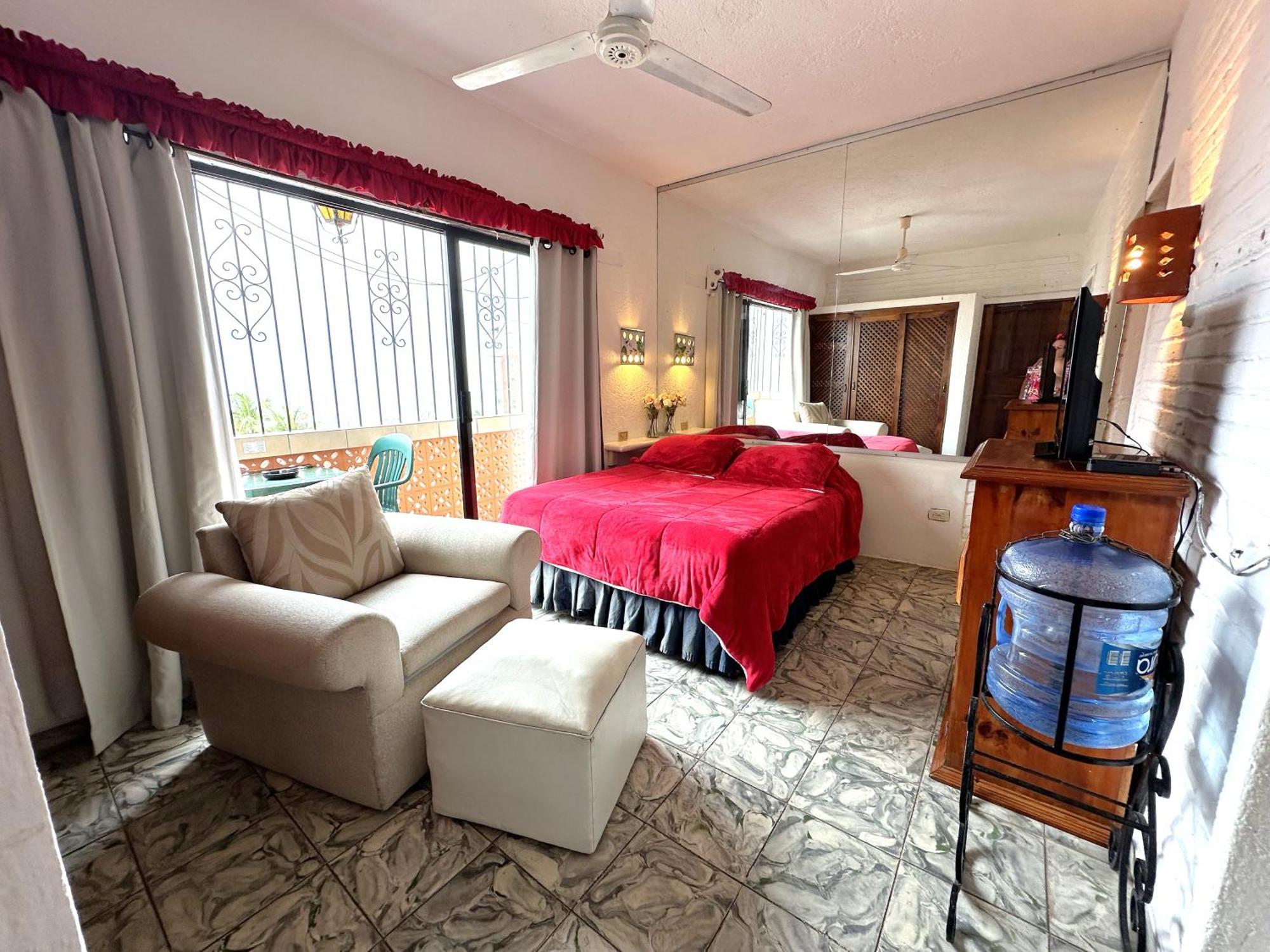 Casa Anita Aparthotel Puerto Vallarta Bagian luar foto